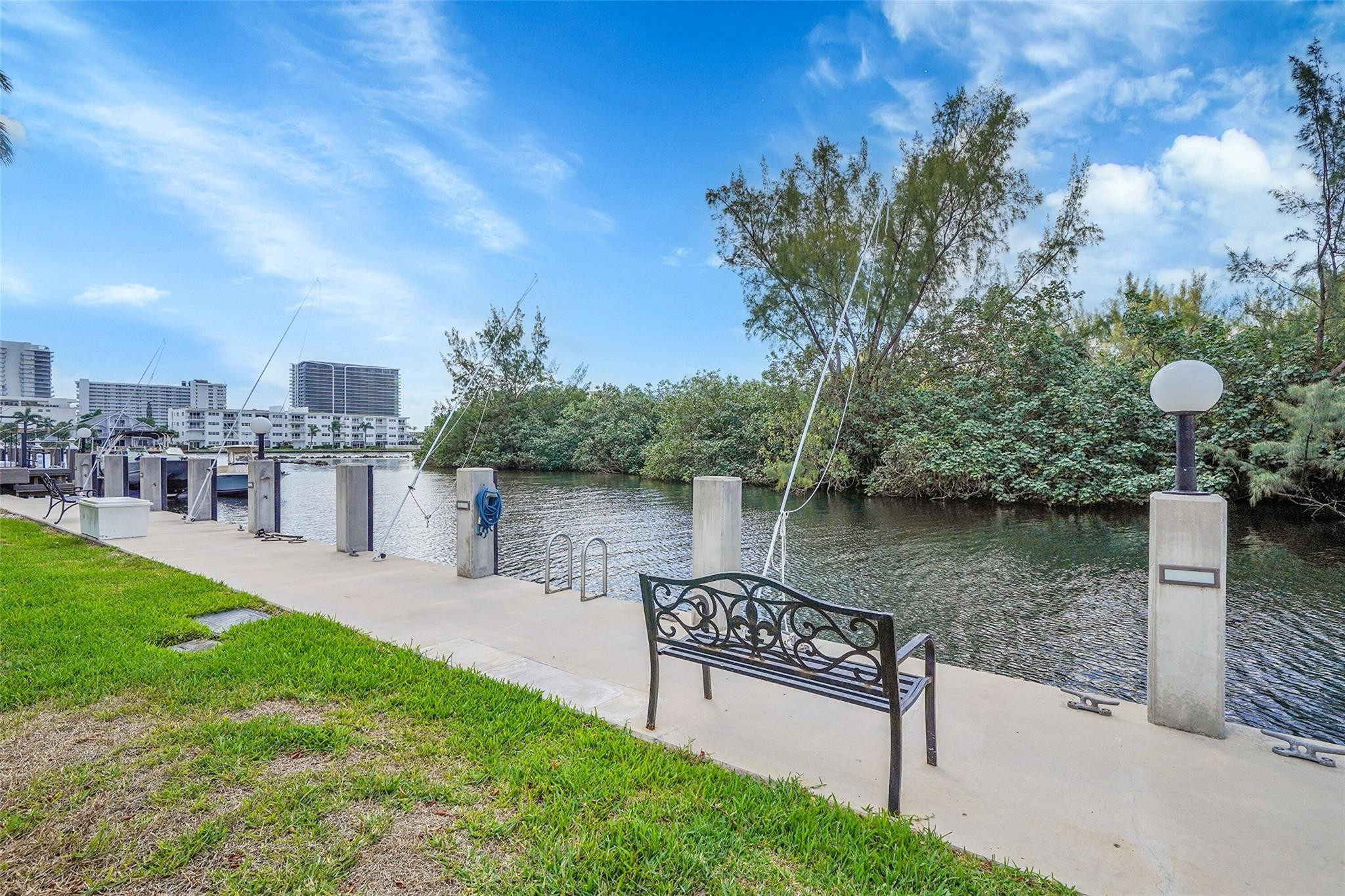 2860 NE 14th Street Cswy D401