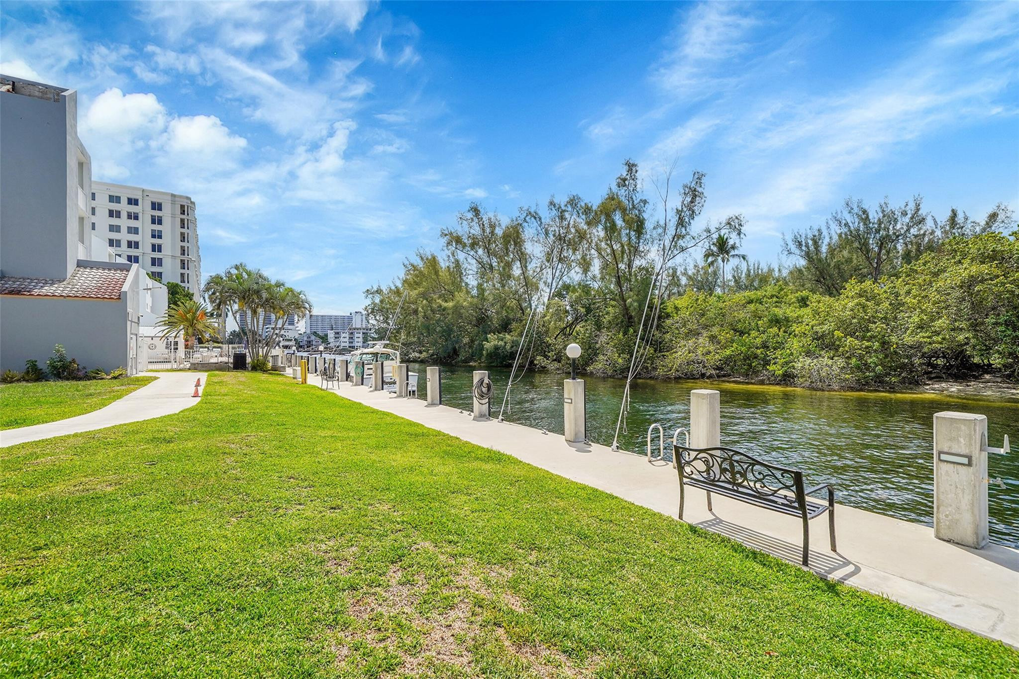 2860 NE 14th Street Cswy D401