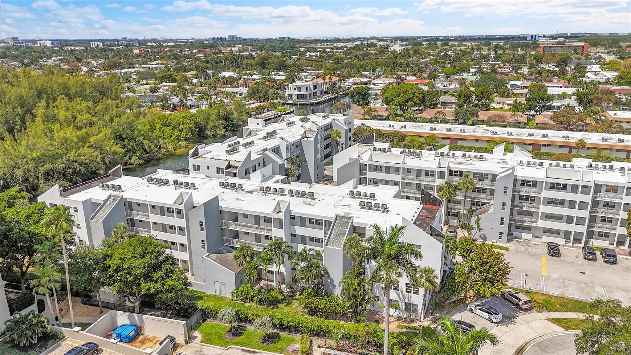 2860 NE 14th Street Cswy D401