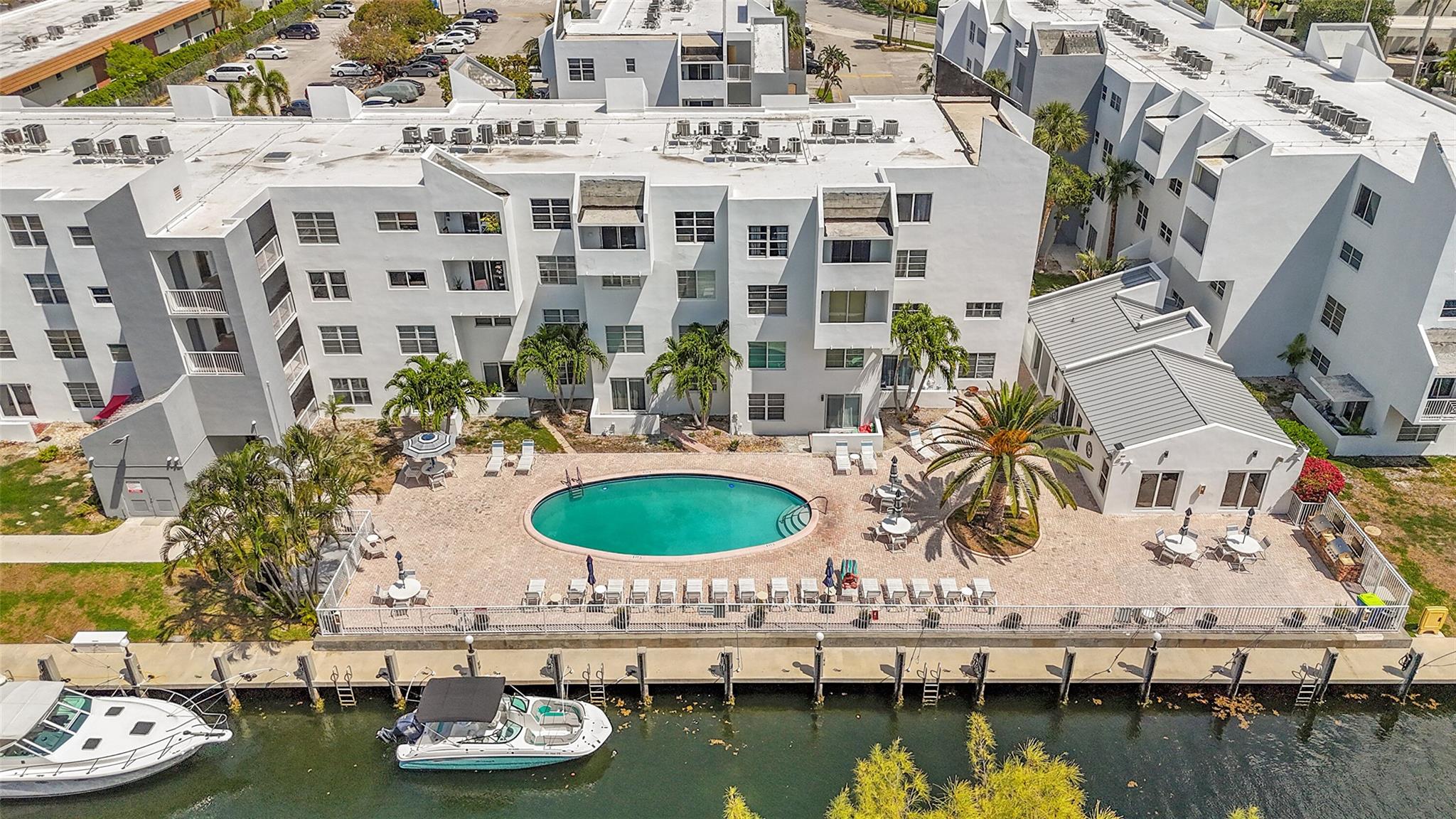 2860 NE 14th Street Cswy D401