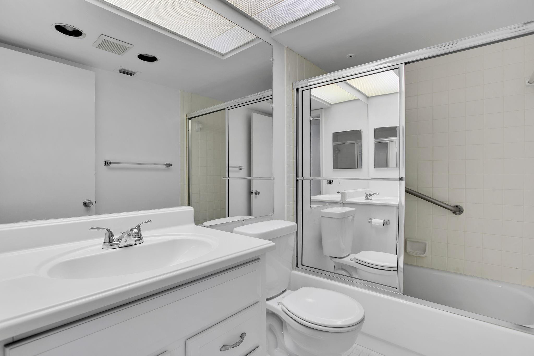 1801 Eleuthera Pt G3