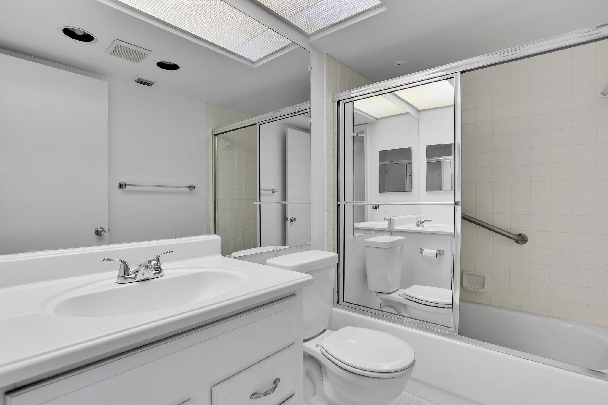 1801 Eleuthera Pt G3