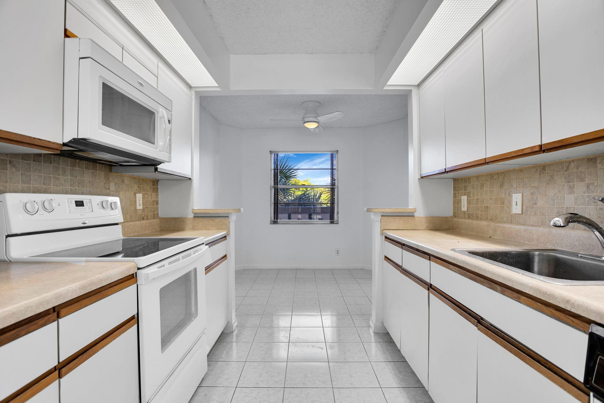 1801 Eleuthera Pt G3
