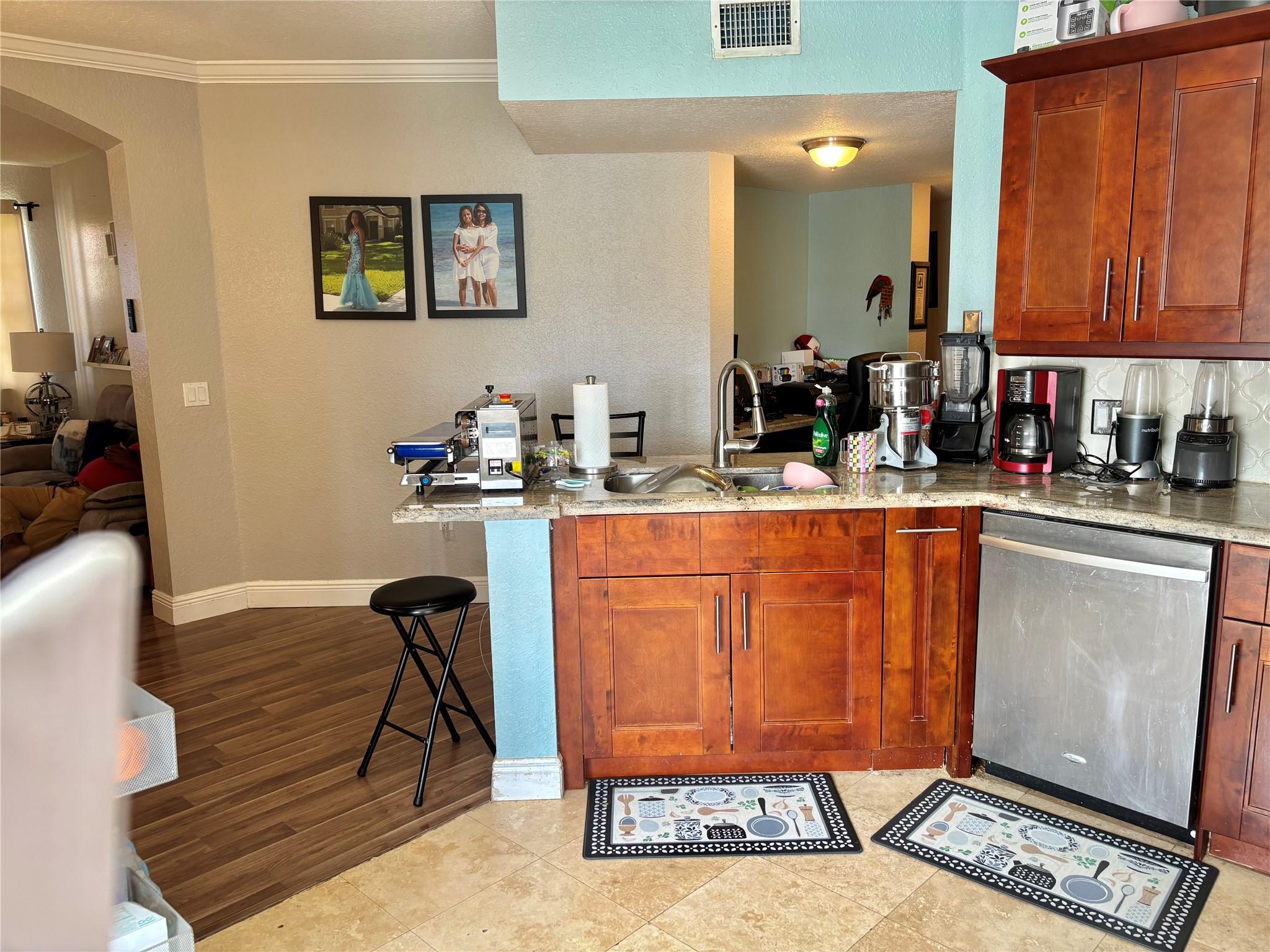 2606 Belmont Ln 2606