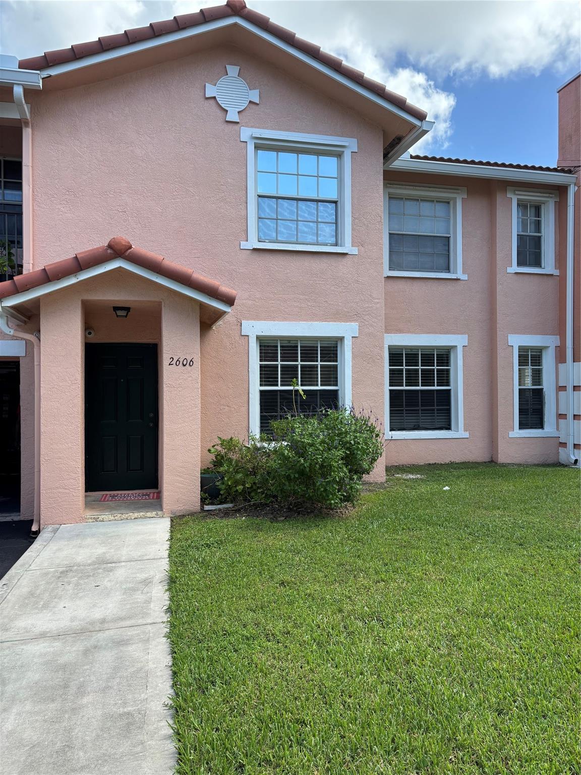 2606 Belmont Ln 2606