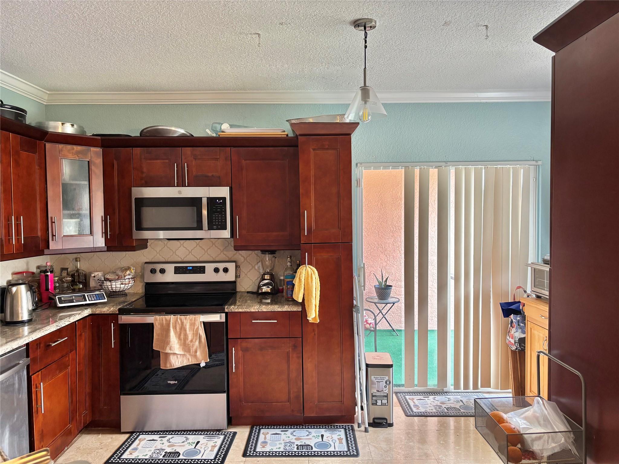 2606 Belmont Ln 2606