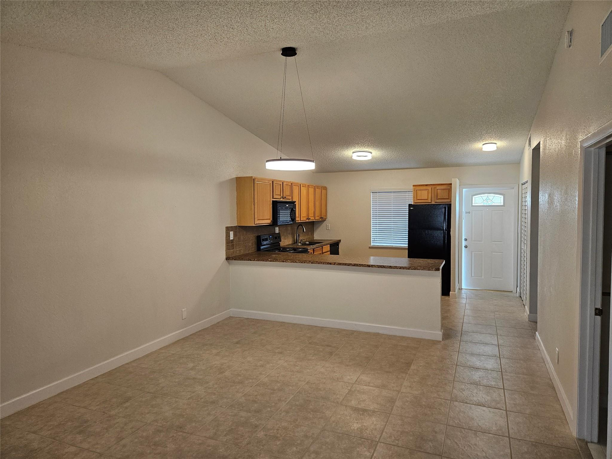 4729 NW 4th Ter