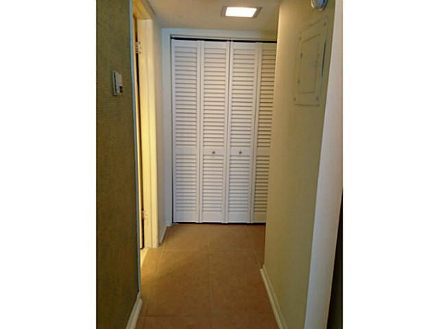 10762 La Placida Dr 305