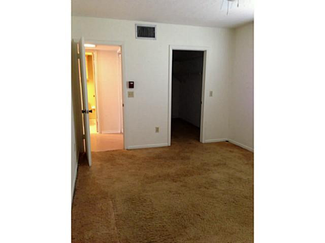 10762 La Placida Dr 305