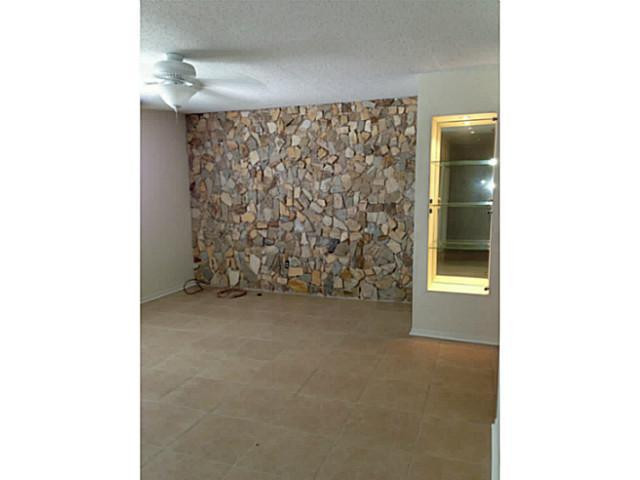 10762 La Placida Dr 305