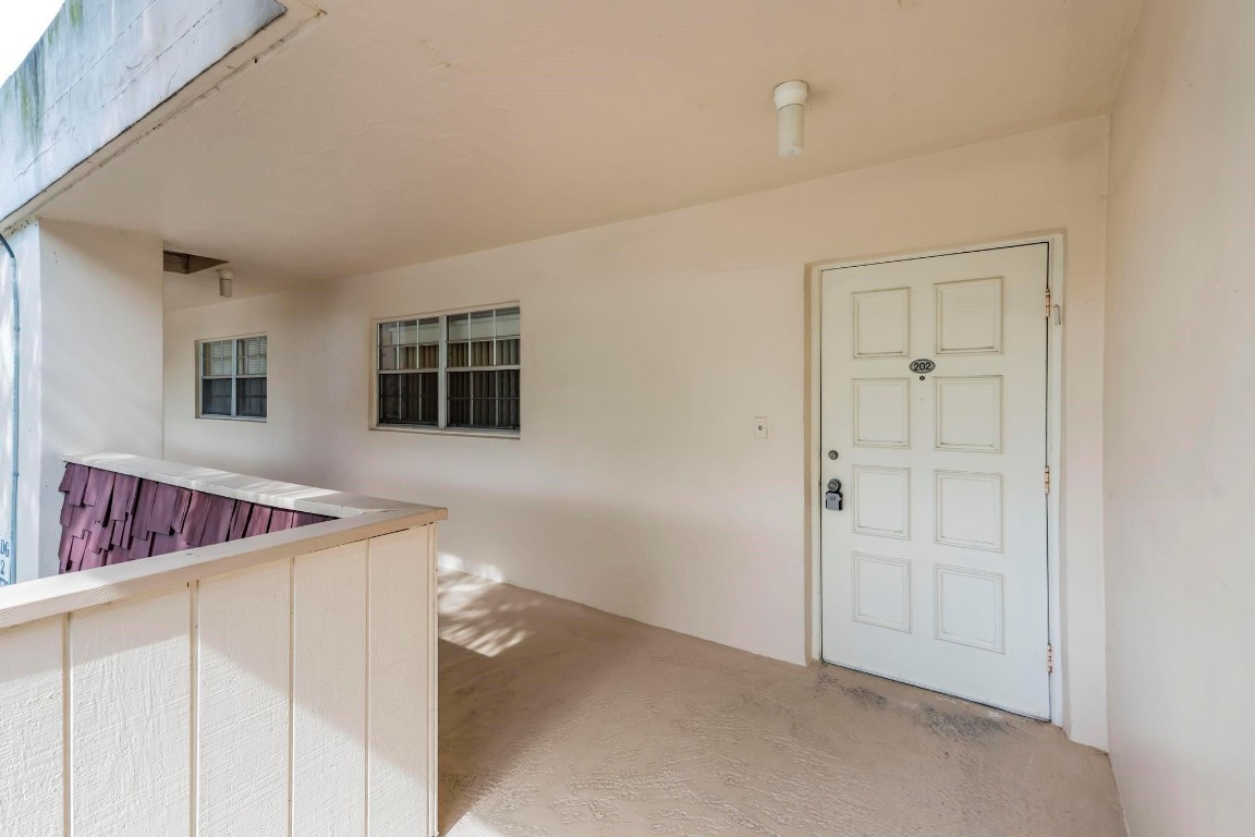 2951 S Palm Aire Dr 202