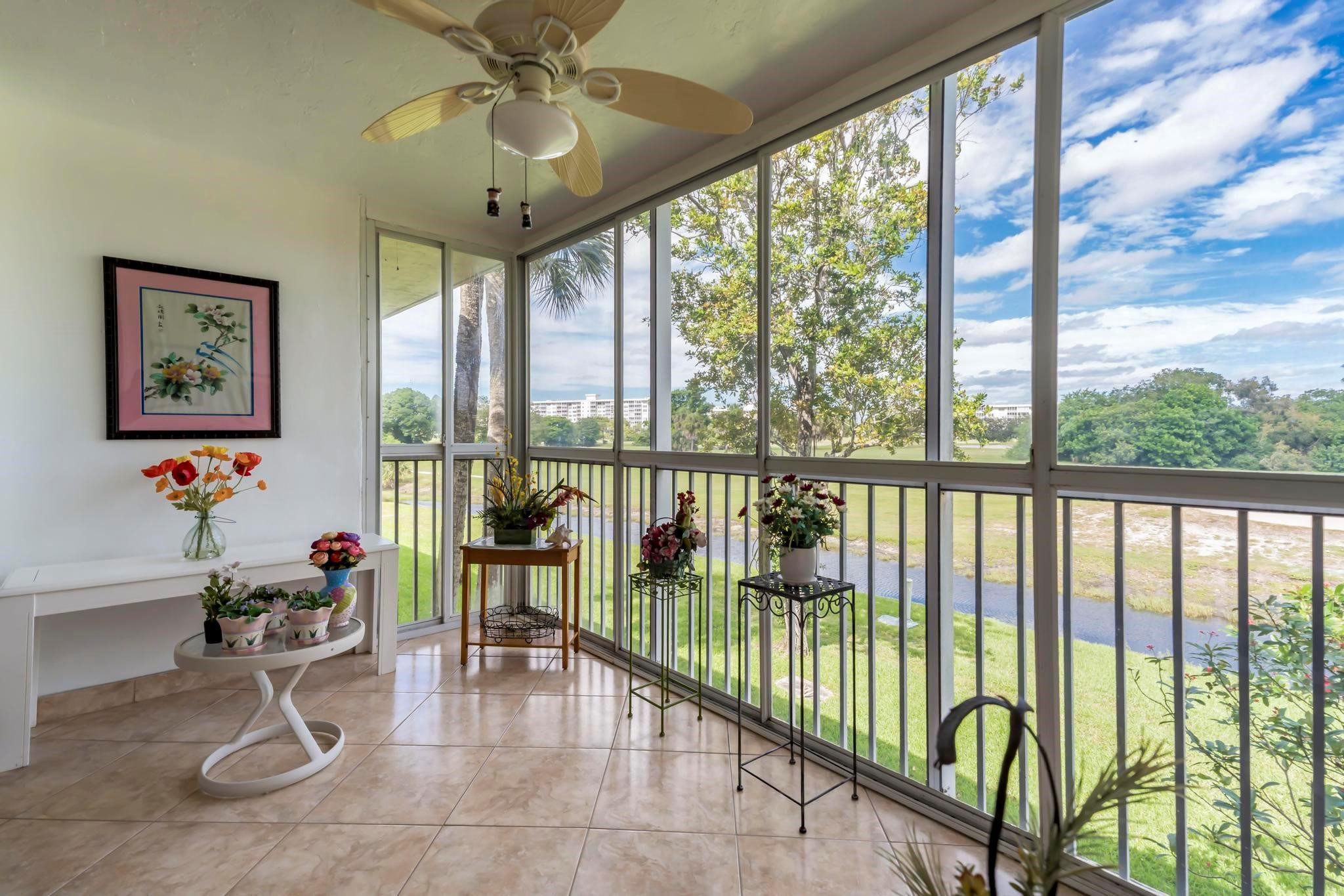 2951 S Palm Aire Dr 202