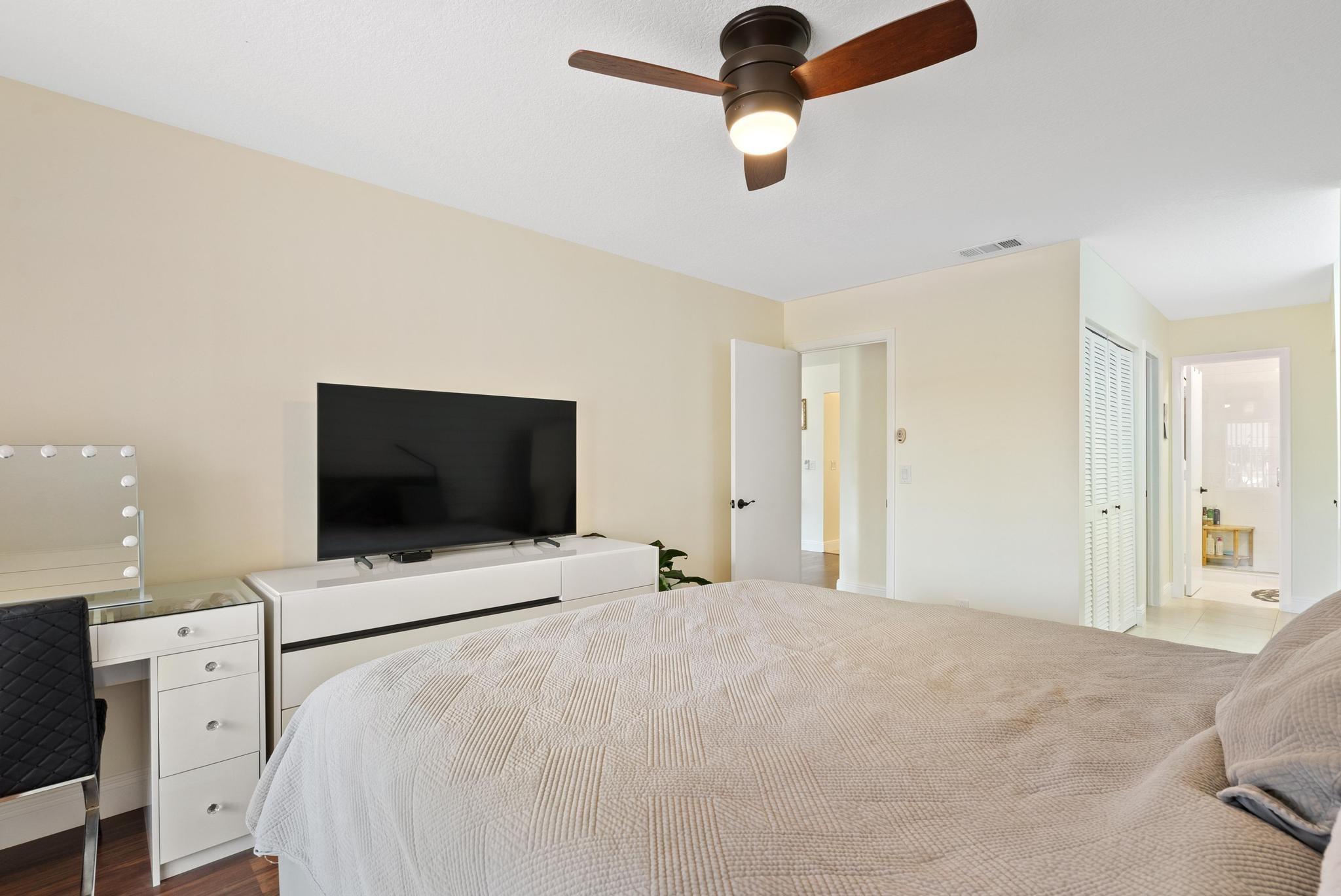 6734 Bridlewood Ct 6734