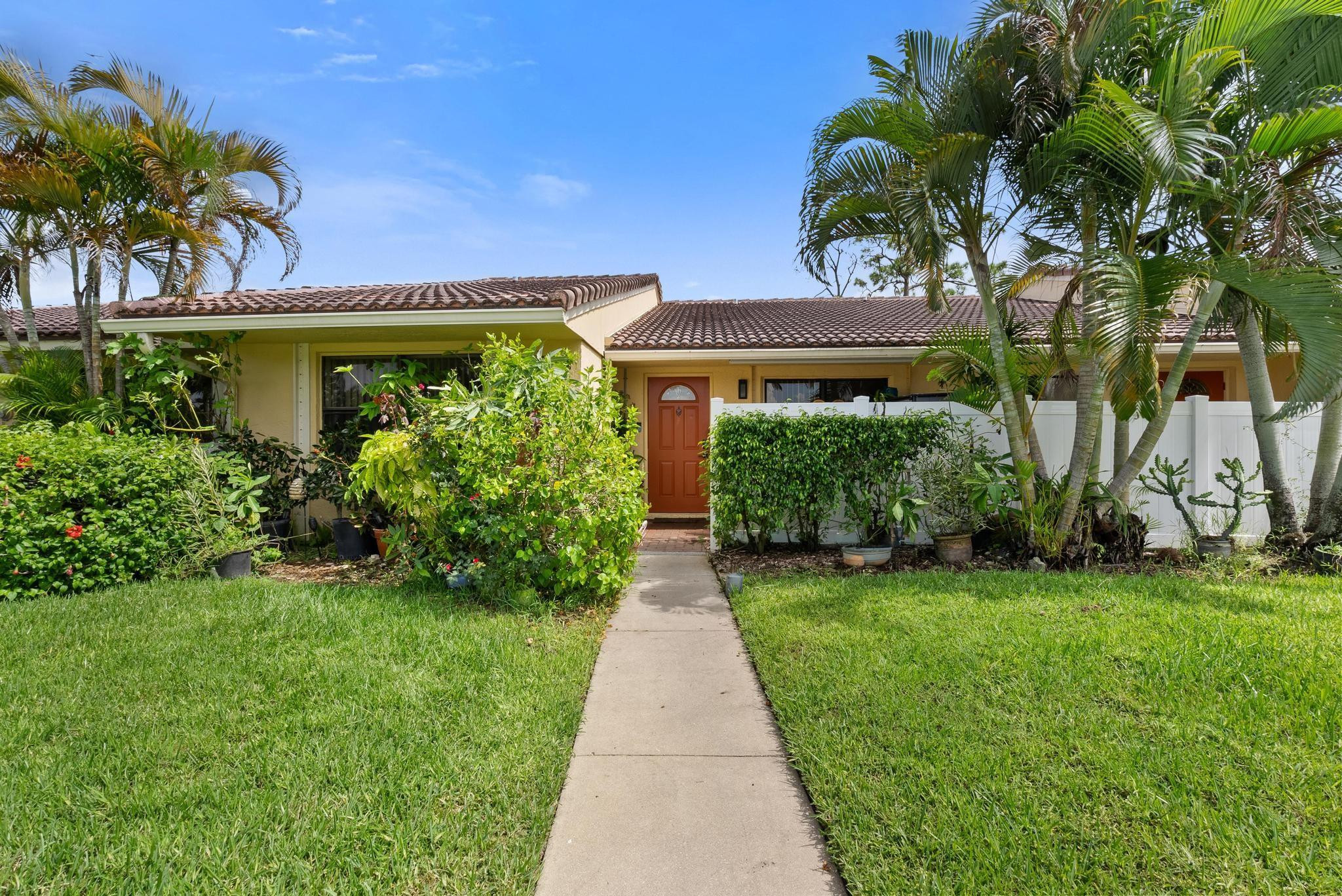 6734 Bridlewood Ct 6734