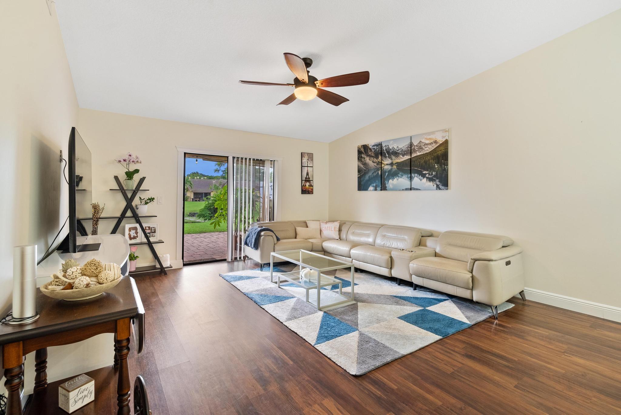 6734 Bridlewood Ct 6734