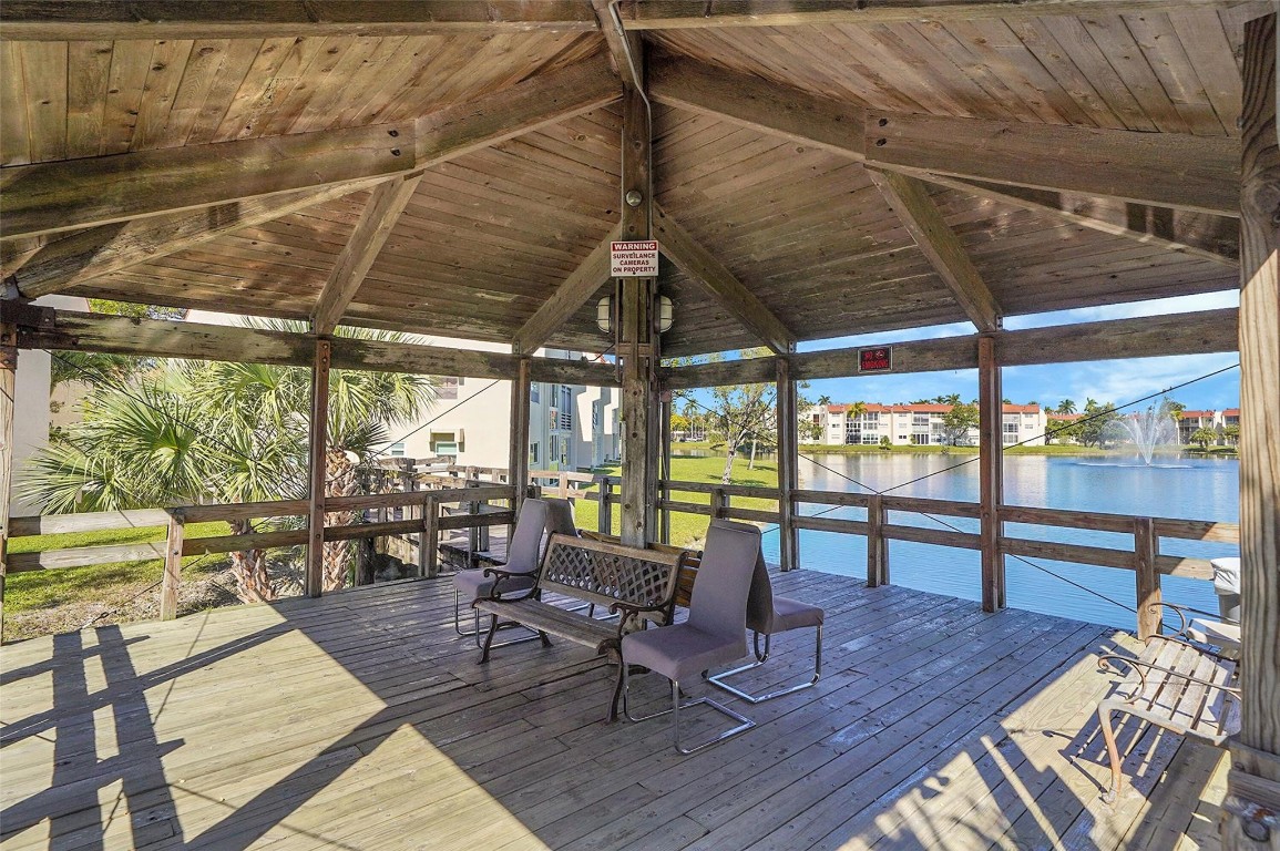 2851 E Sunrise Lakes Dr 307