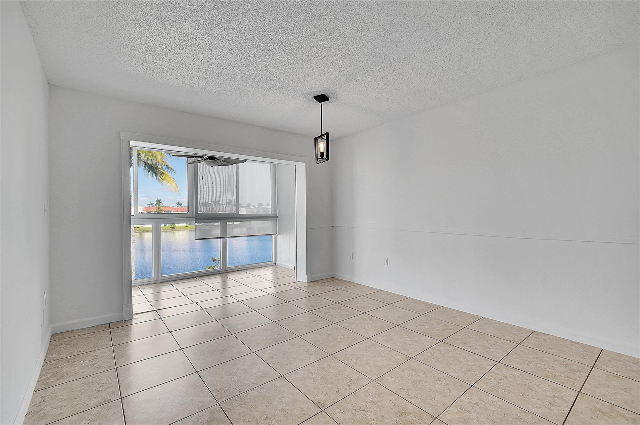 2851 E Sunrise Lakes Dr 307