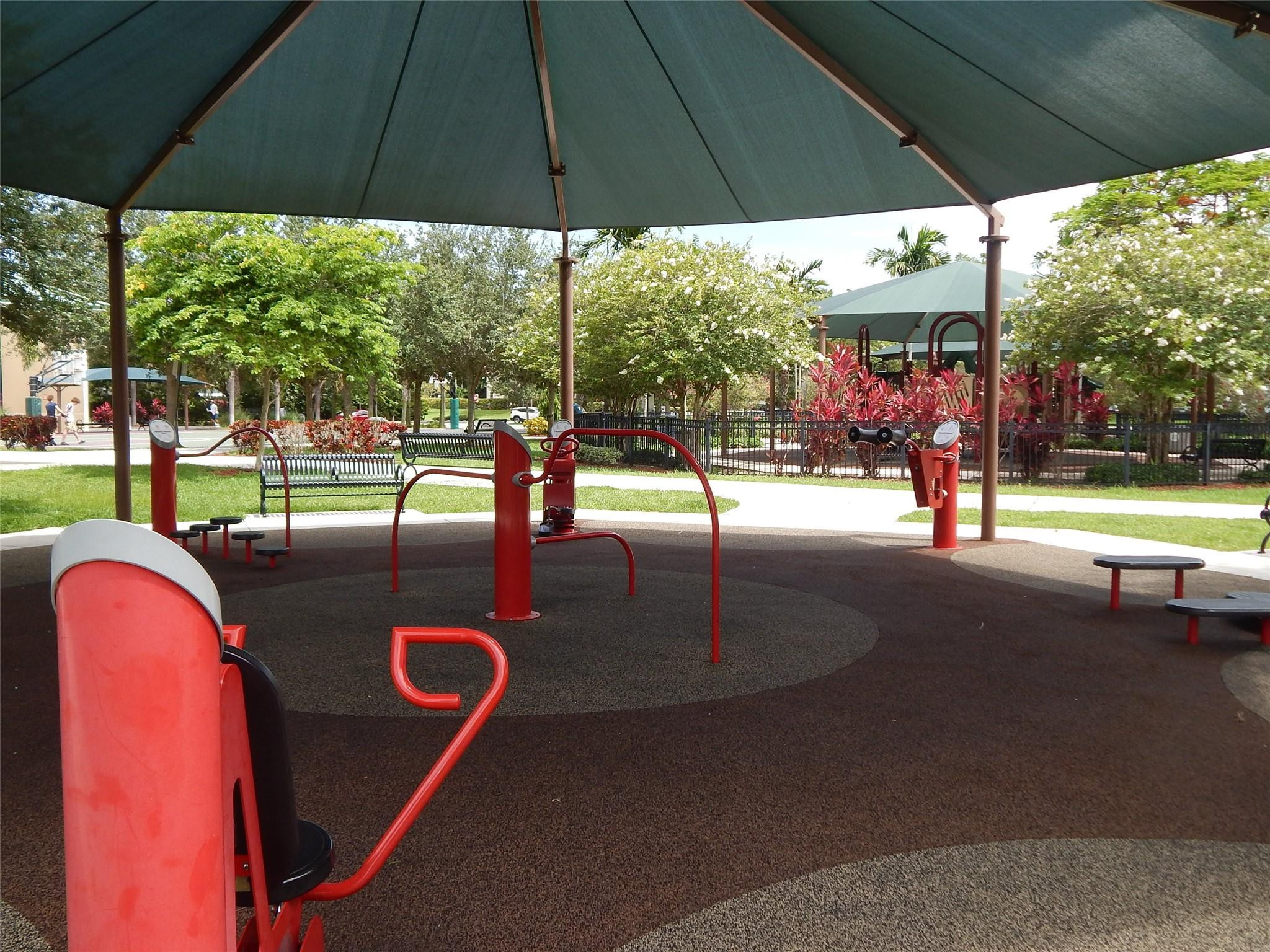 3100 N Palm Aire Dr 606