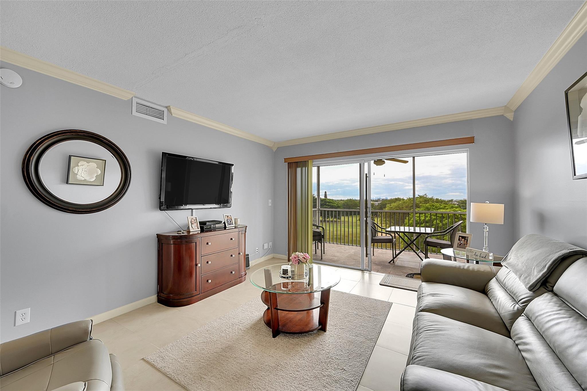 3100 N Palm Aire Dr 606