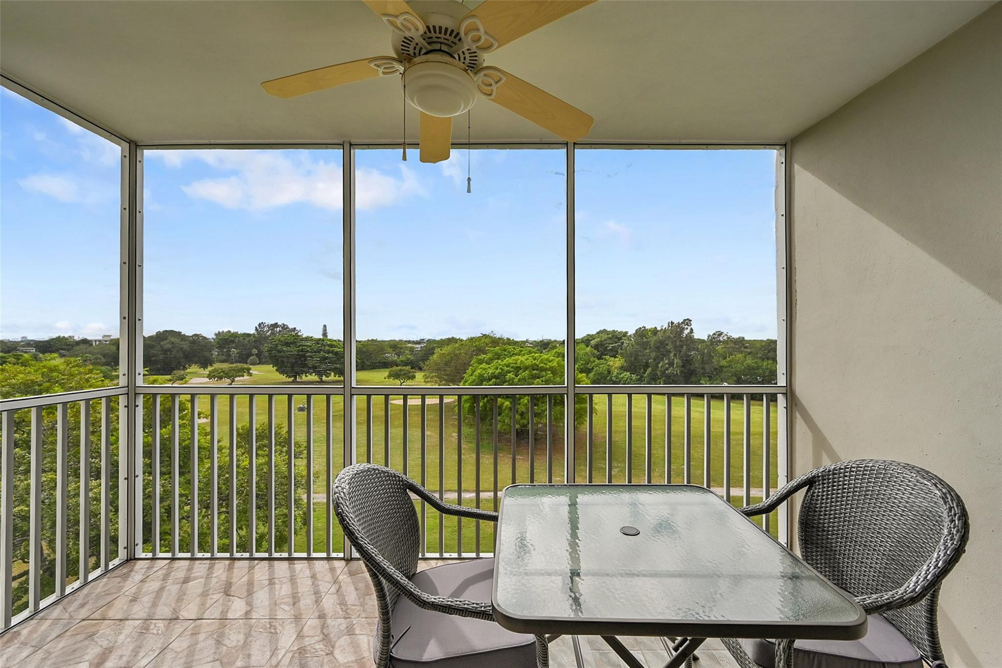 3100 N Palm Aire Dr 606