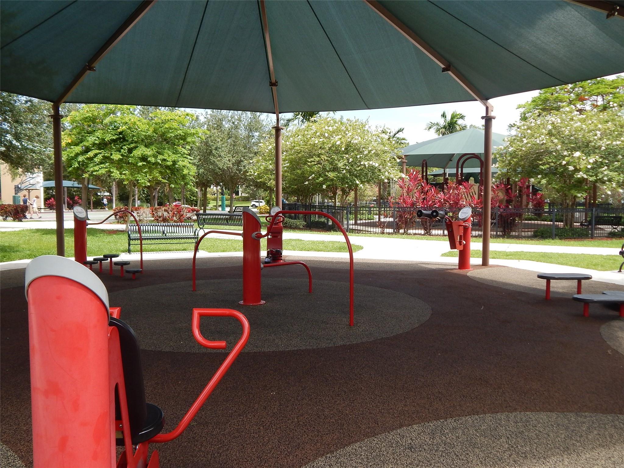 3100 N Palm Aire Dr 606