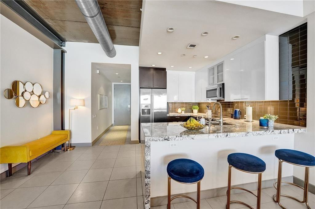 110 SE 2nd St 402