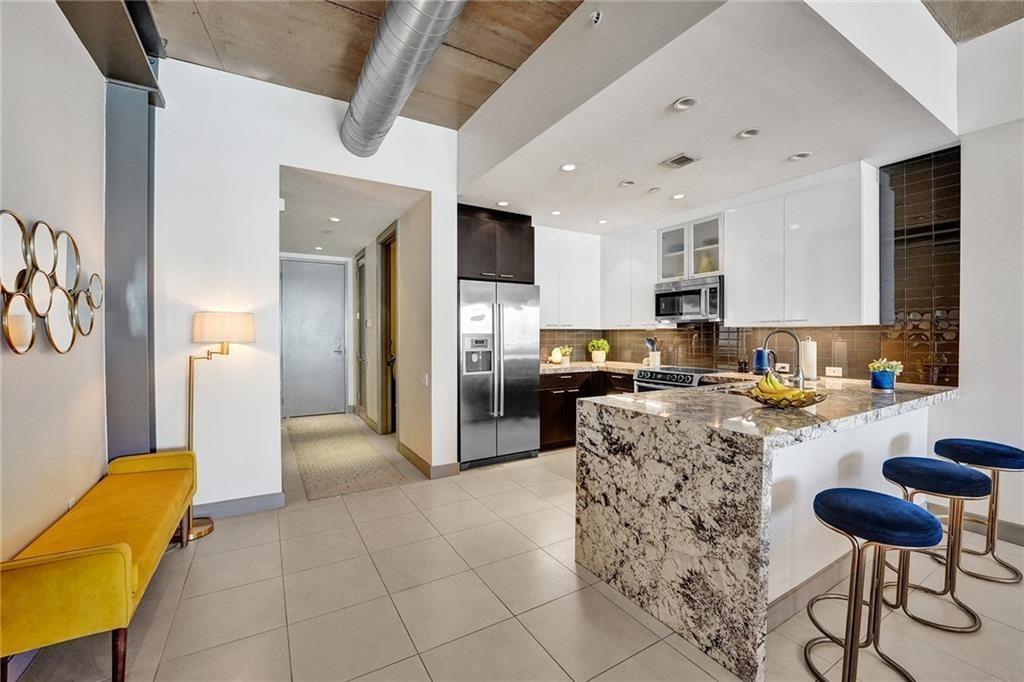 110 SE 2nd St 402