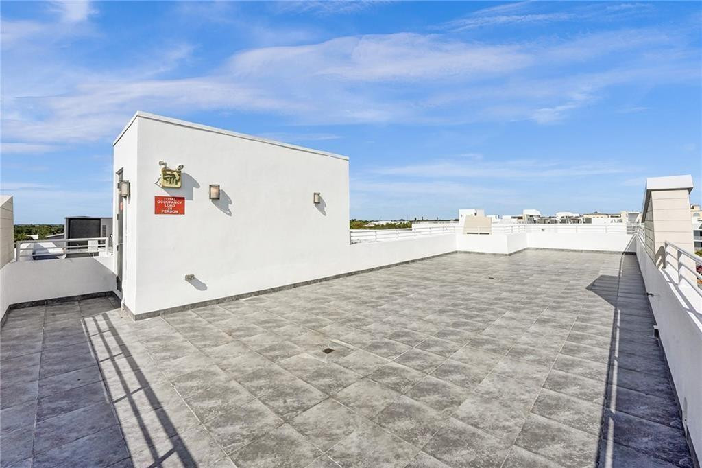 110 SE 2nd St 402