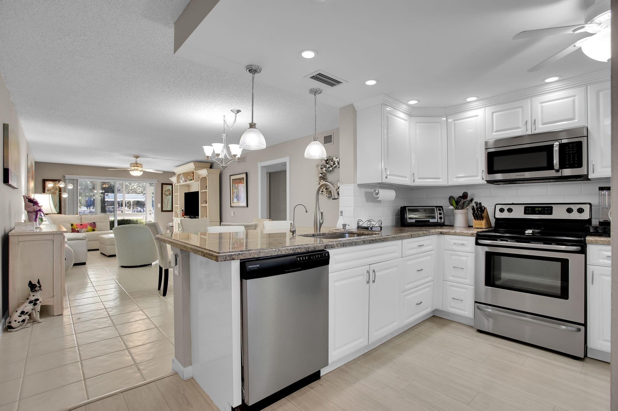 3001 Portofino Isle L1