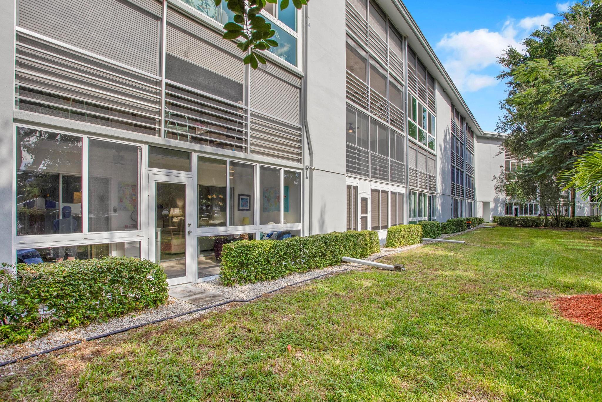 3001 Portofino Isle L1