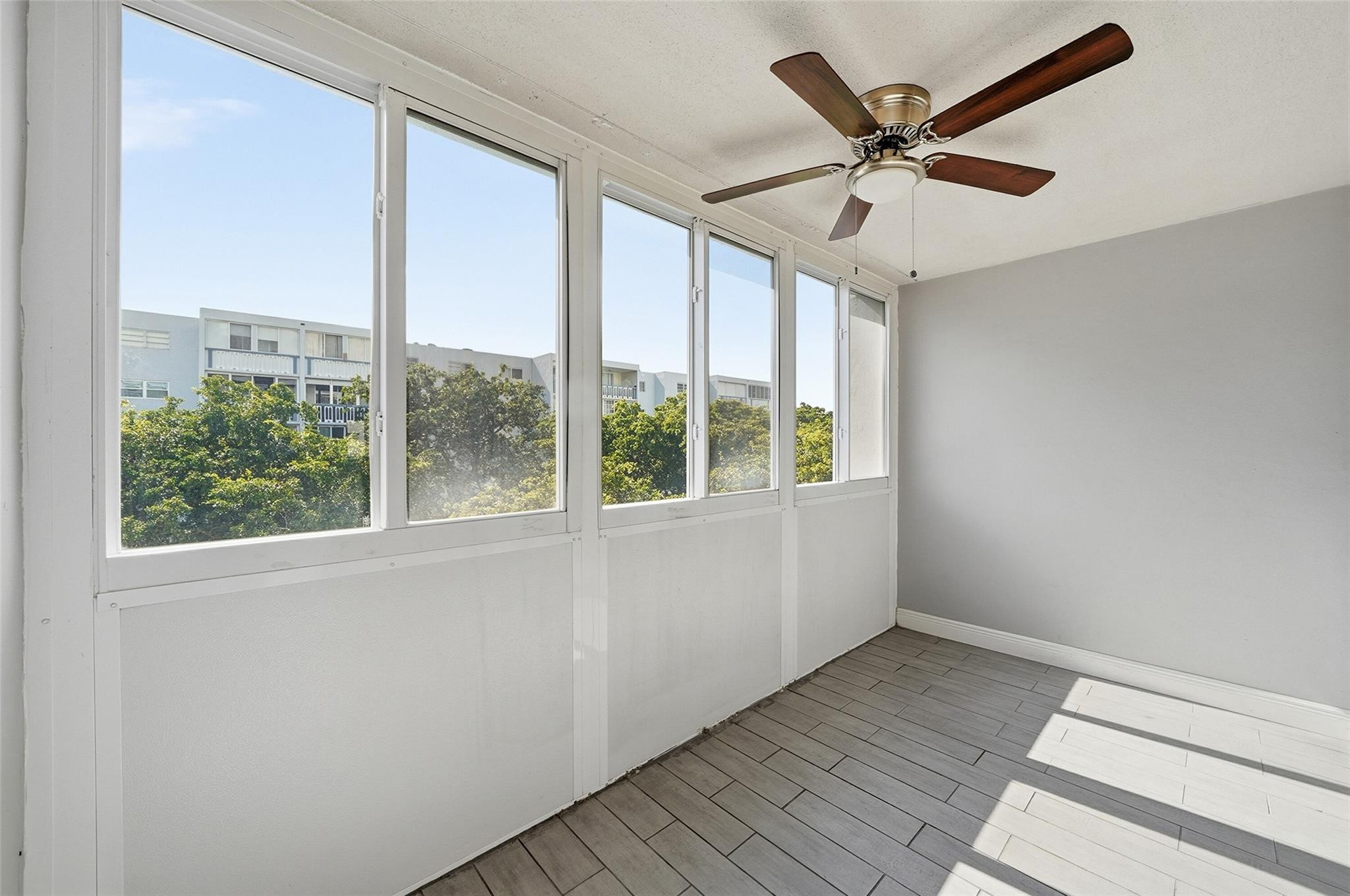 320 NE 12th Ave 503
