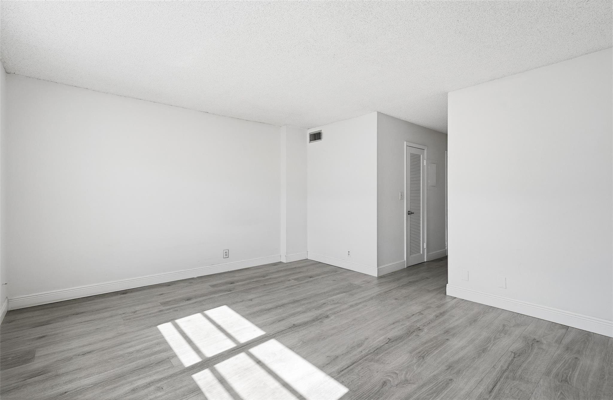 320 NE 12th Ave 503