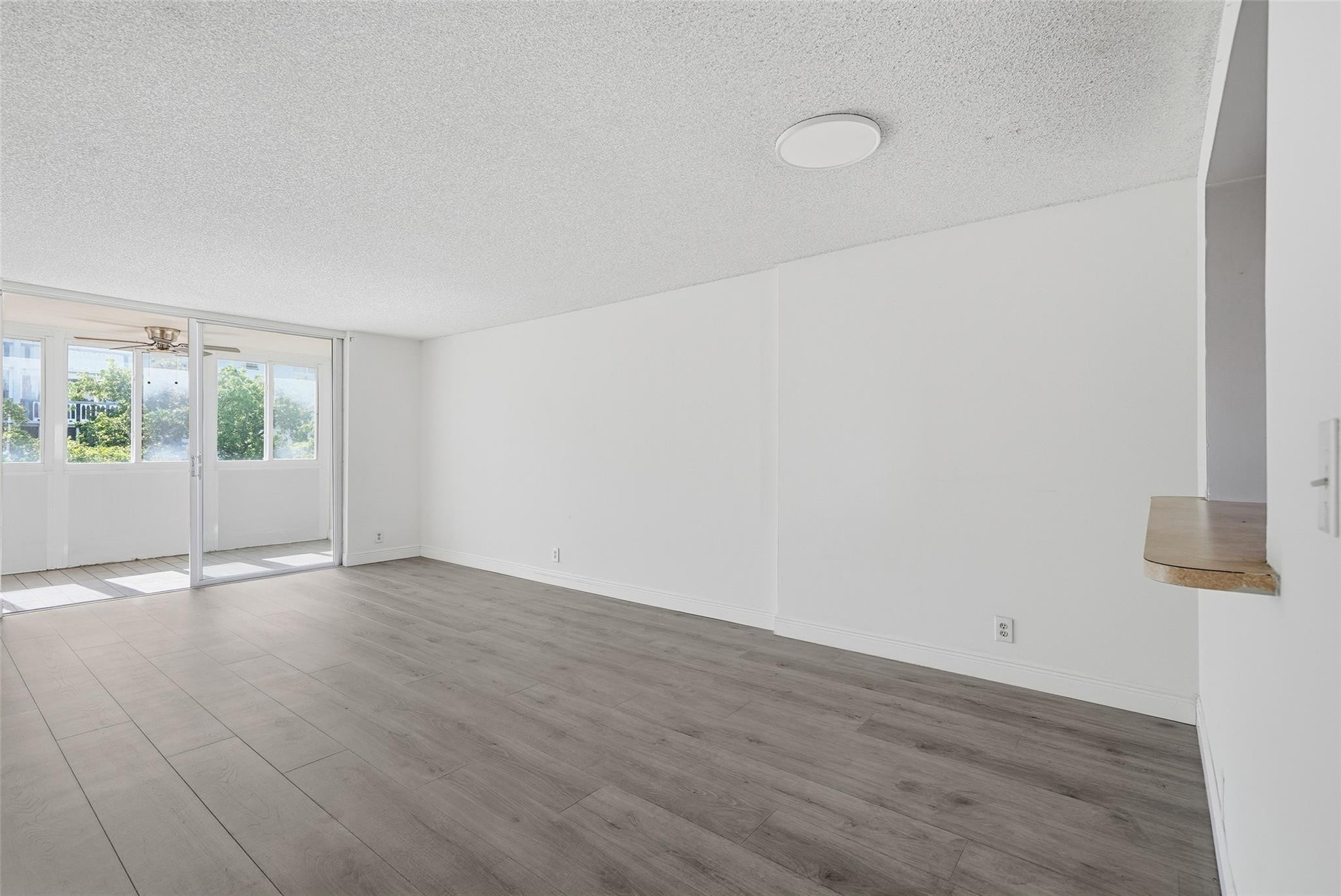 320 NE 12th Ave 503