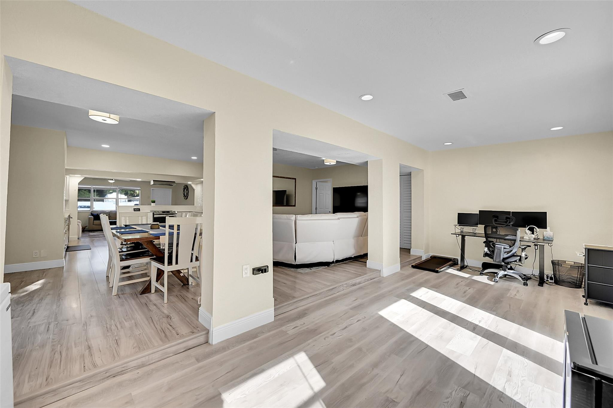5940 NW 41st Terrace