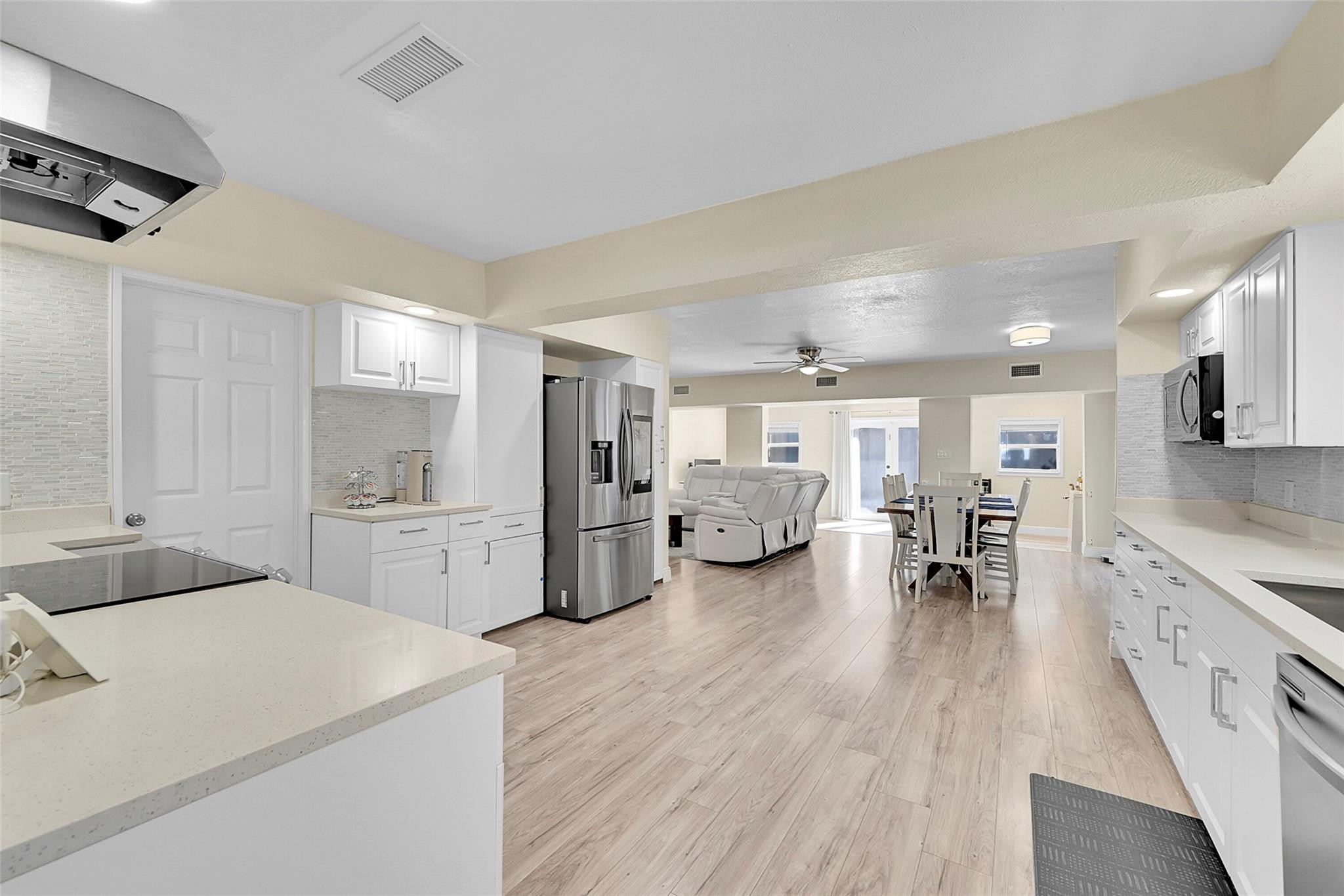 5940 NW 41st Terrace