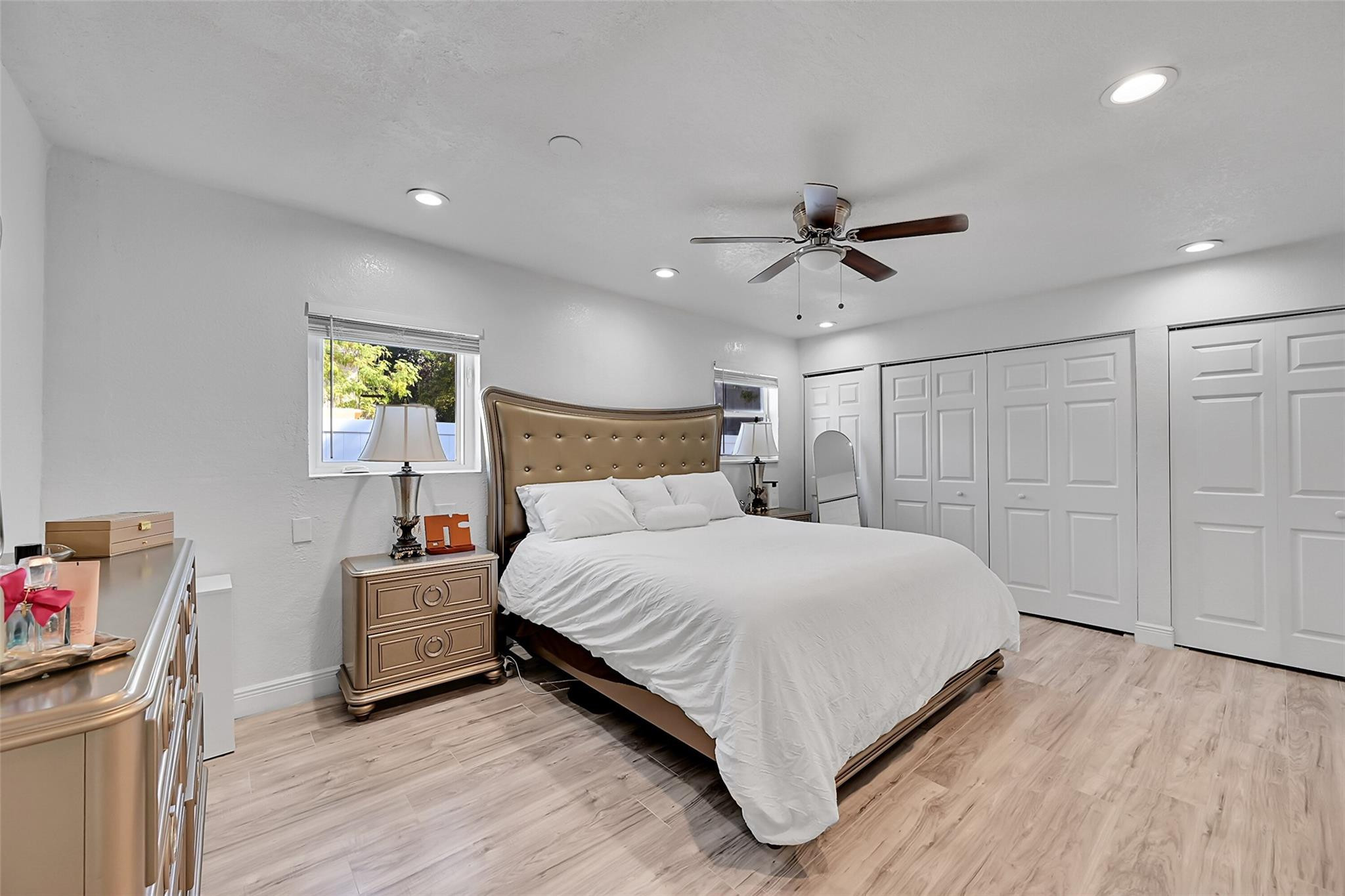 5940 NW 41st Terrace