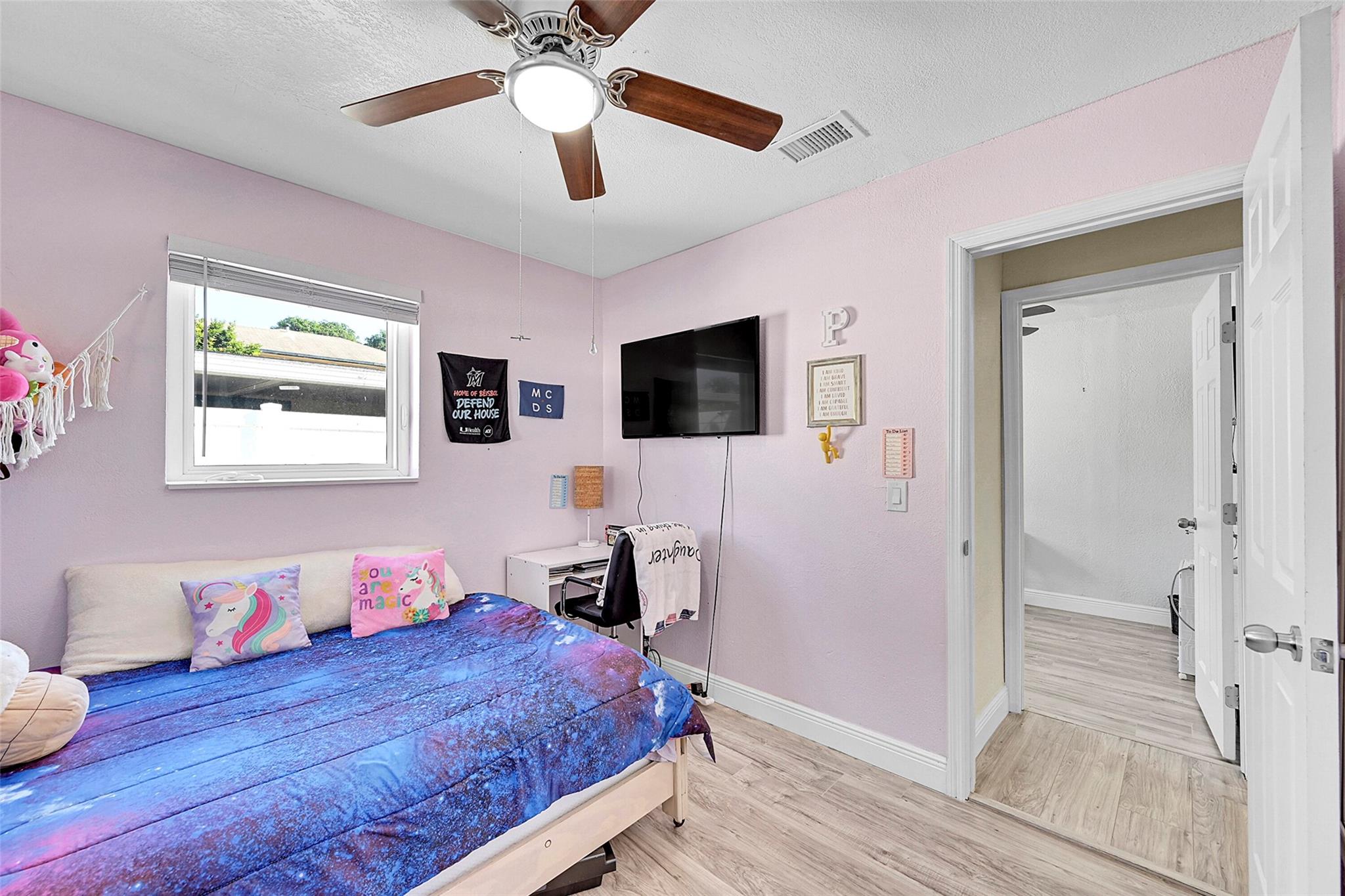 5940 NW 41st Terrace