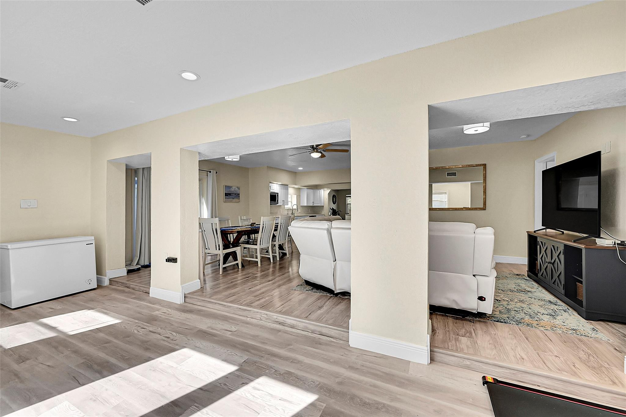 5940 NW 41st Terrace