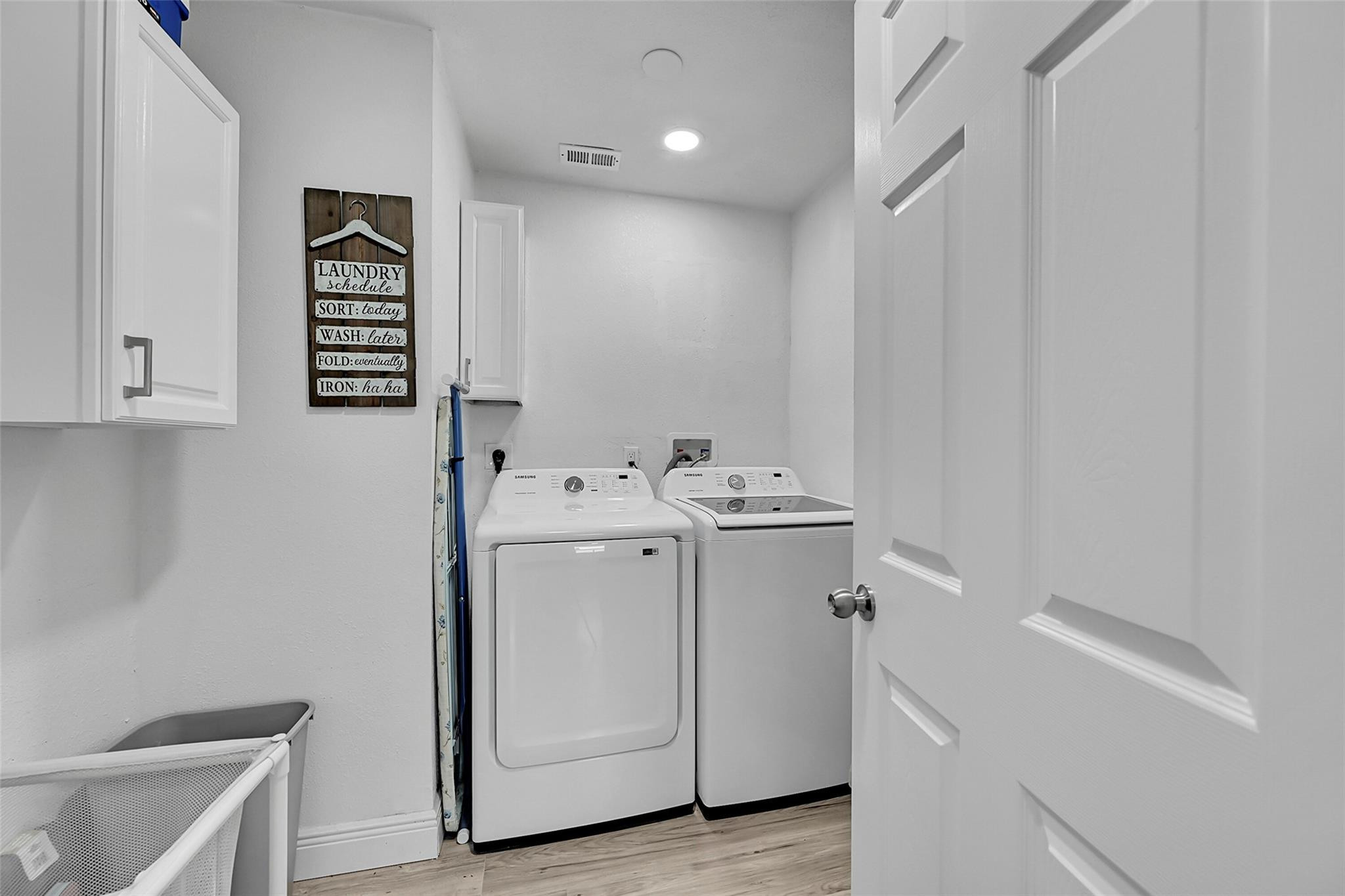 5940 NW 41st Terrace