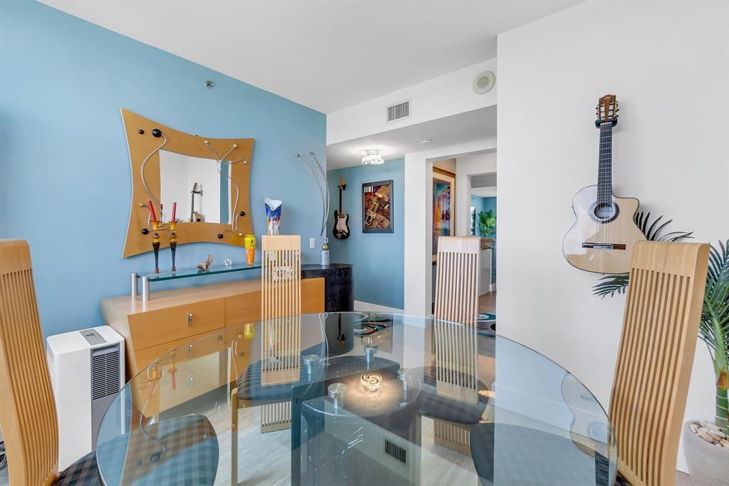 2641 N Flamingo Rd 1105N