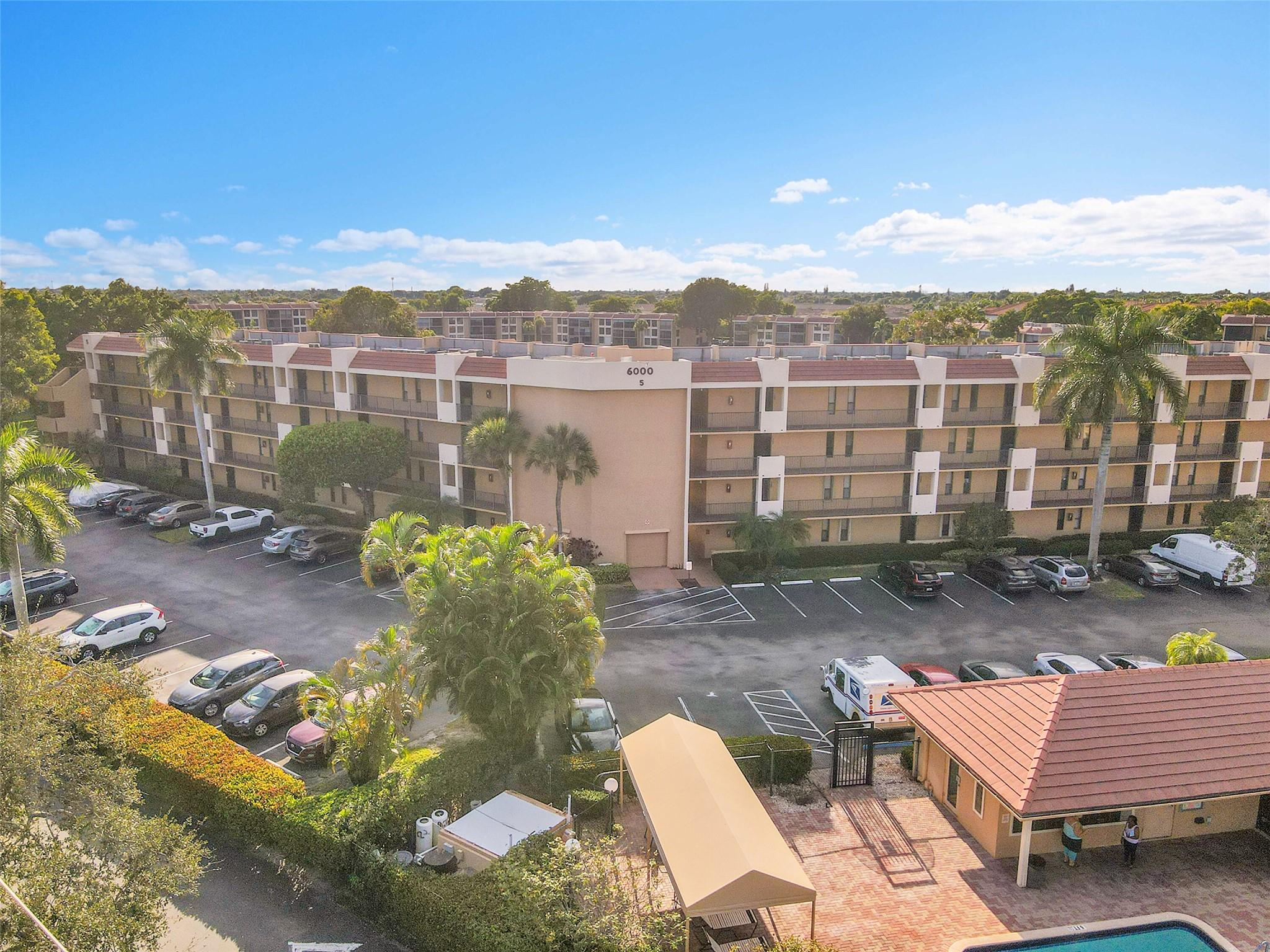 6008 Coral Lake Dr 108