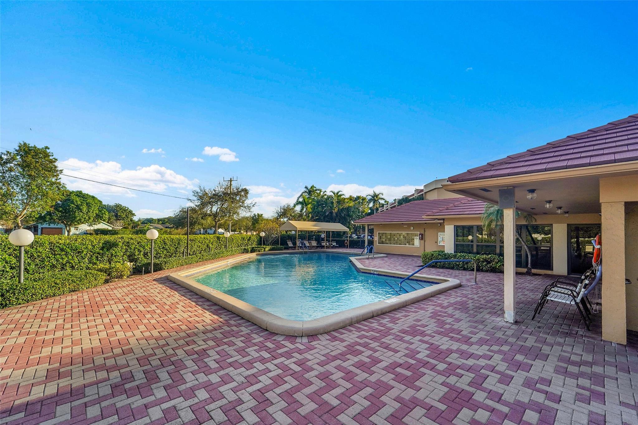 6008 Coral Lake Dr 108