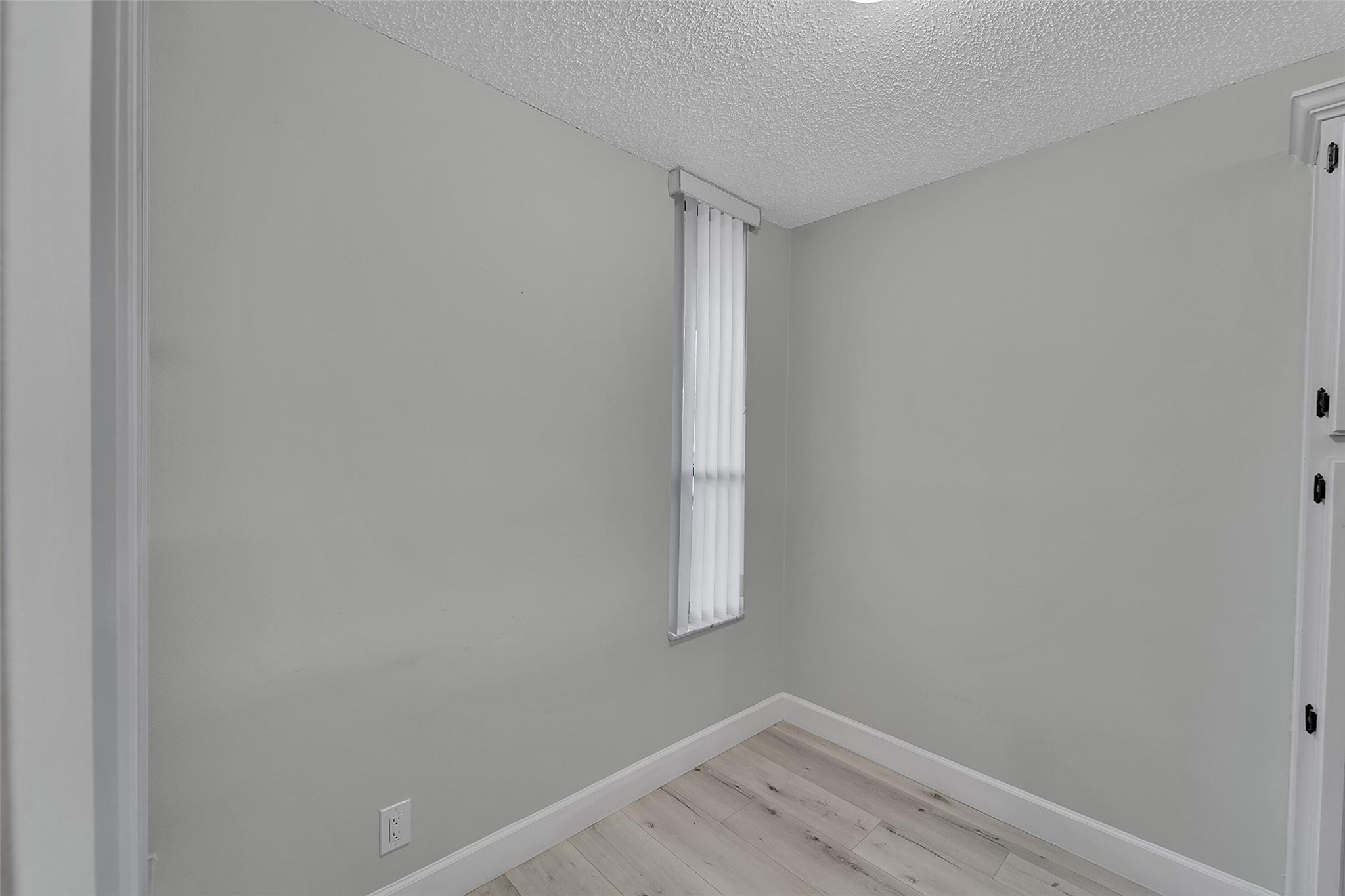 6008 Coral Lake Dr 108