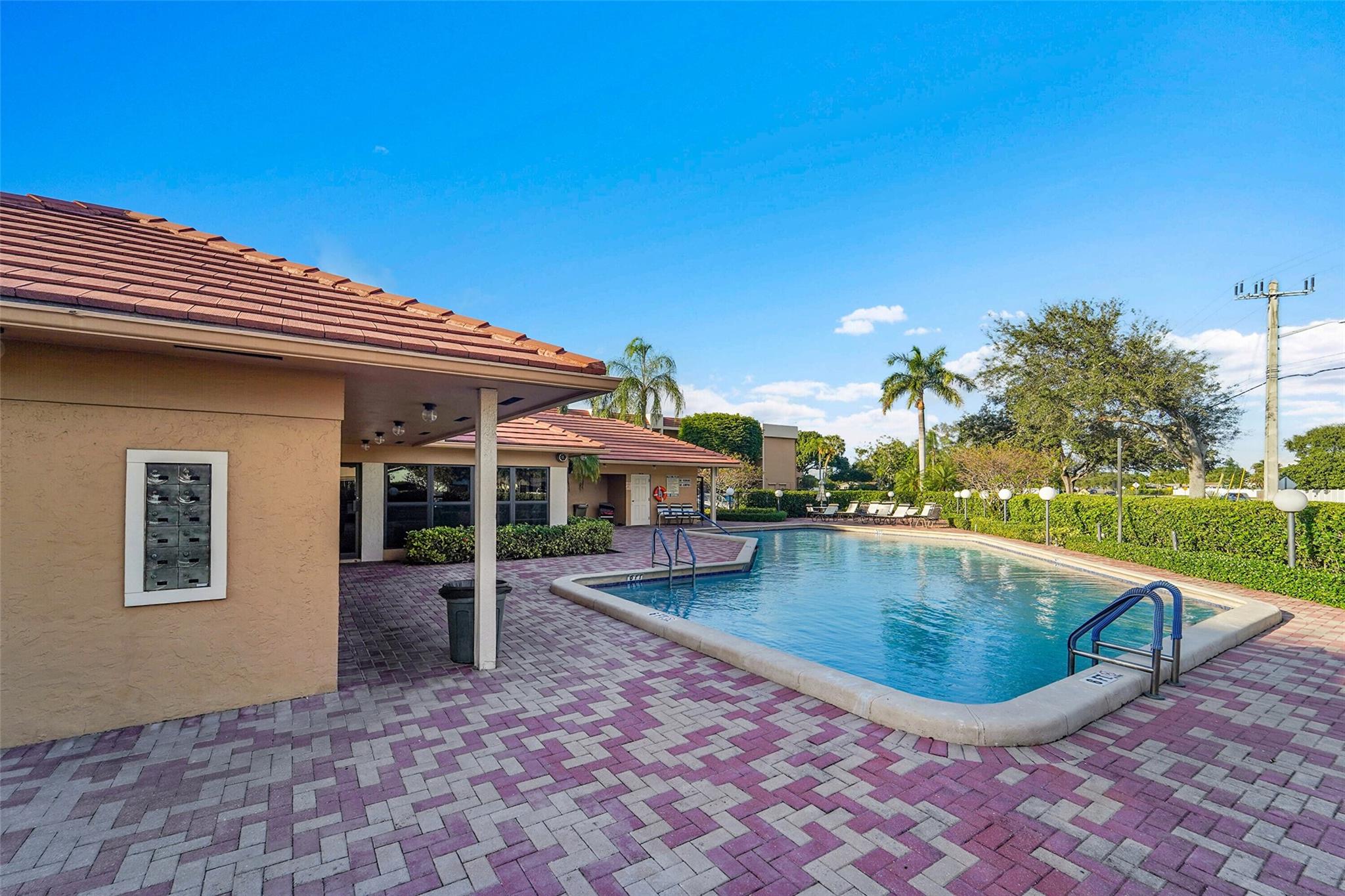 6008 Coral Lake Dr 108