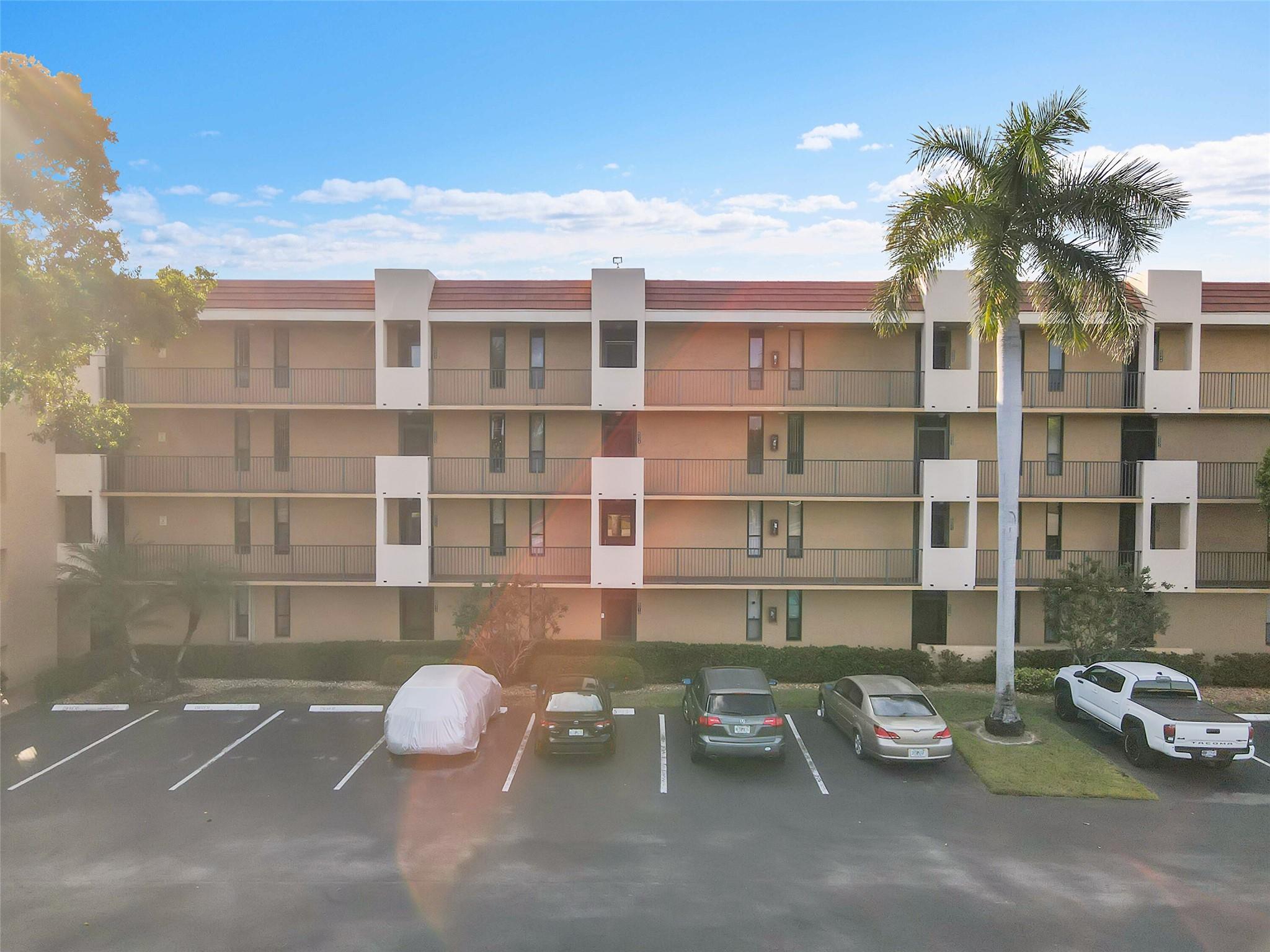 6008 Coral Lake Dr 108