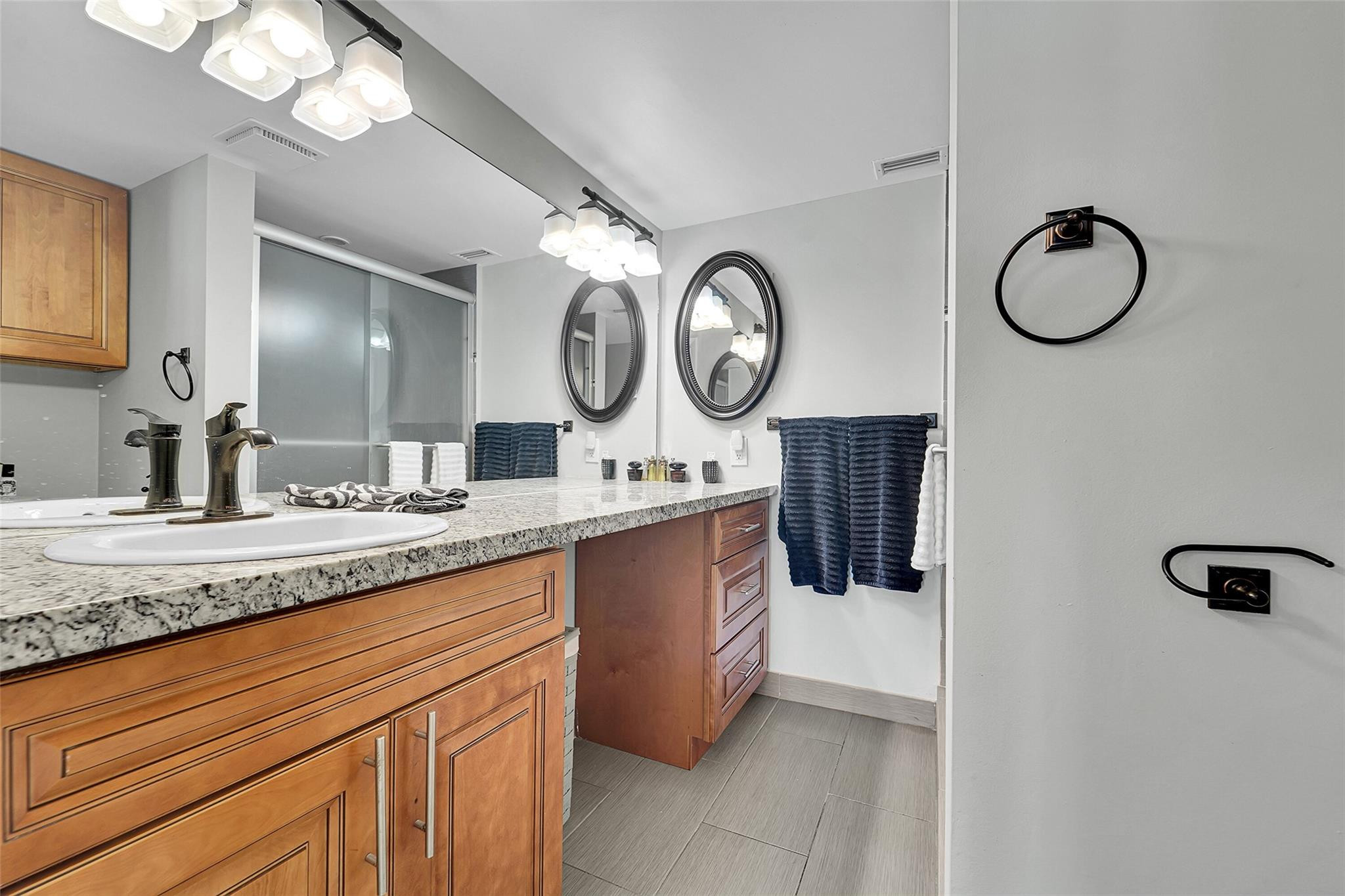 6008 Coral Lake Dr 108