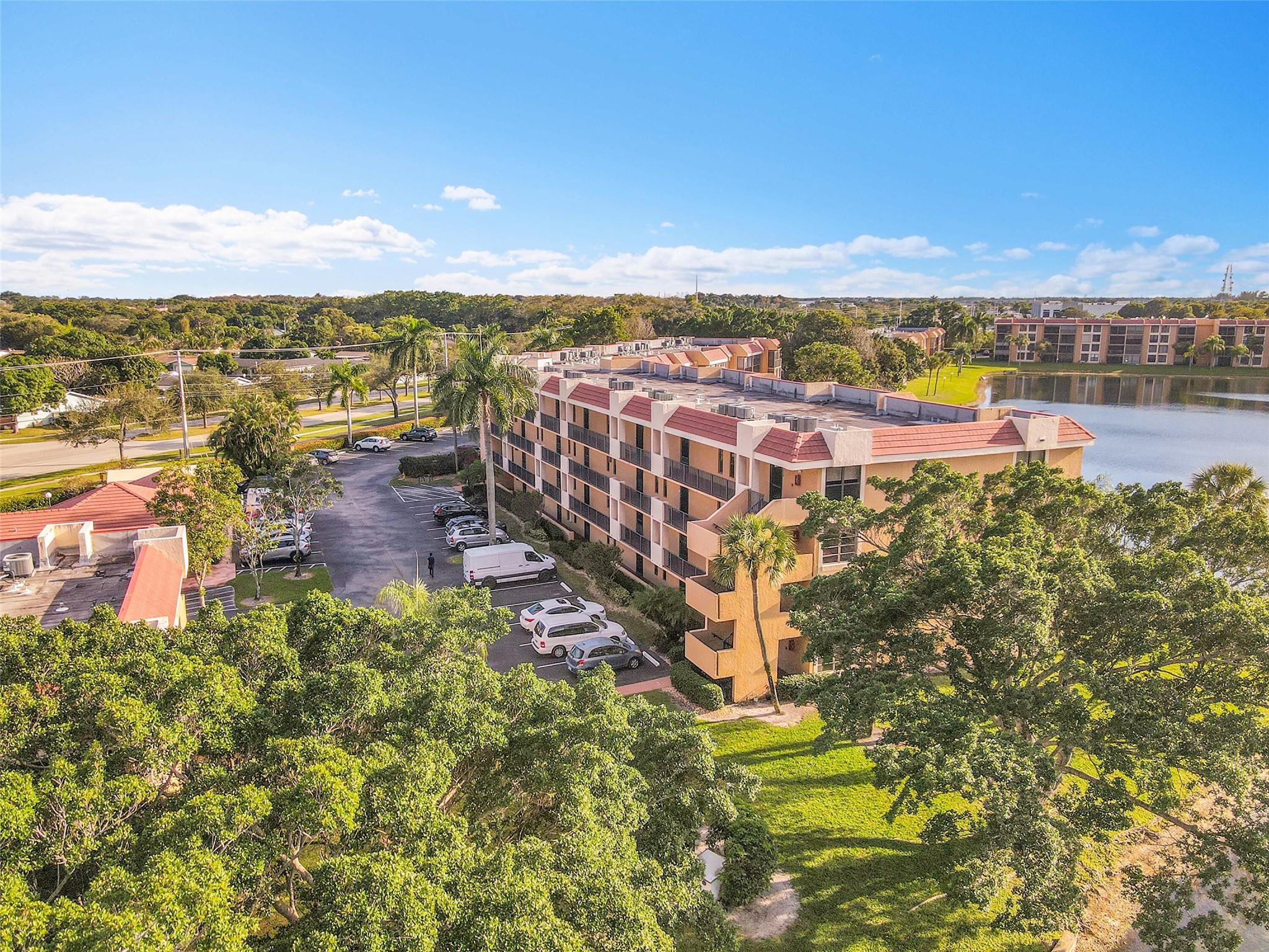 6008 Coral Lake Dr 108