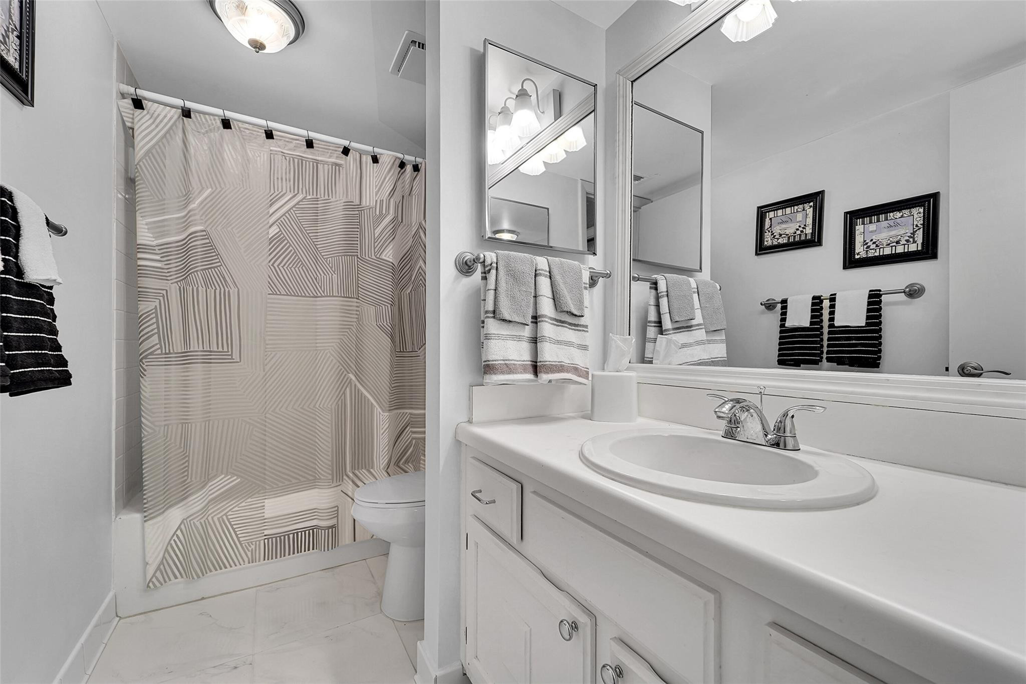 6008 Coral Lake Dr 108