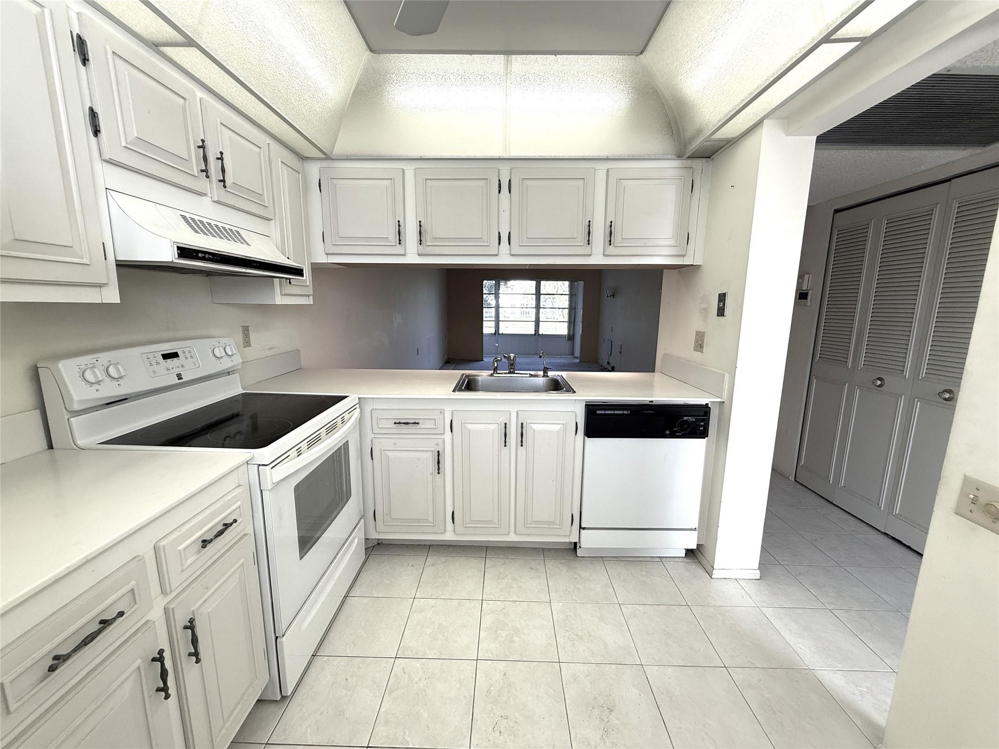 4501 Martinique Way C2