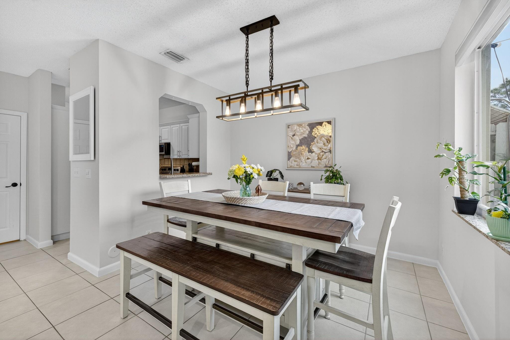 5046 Stagecoach Dr 5046